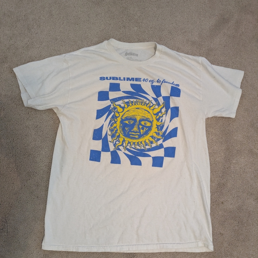 Cool sublime t-shirt with a cool graphic